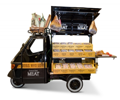 Natural Fresh Meat introductie merk beursstand piaggio _ maek creative team